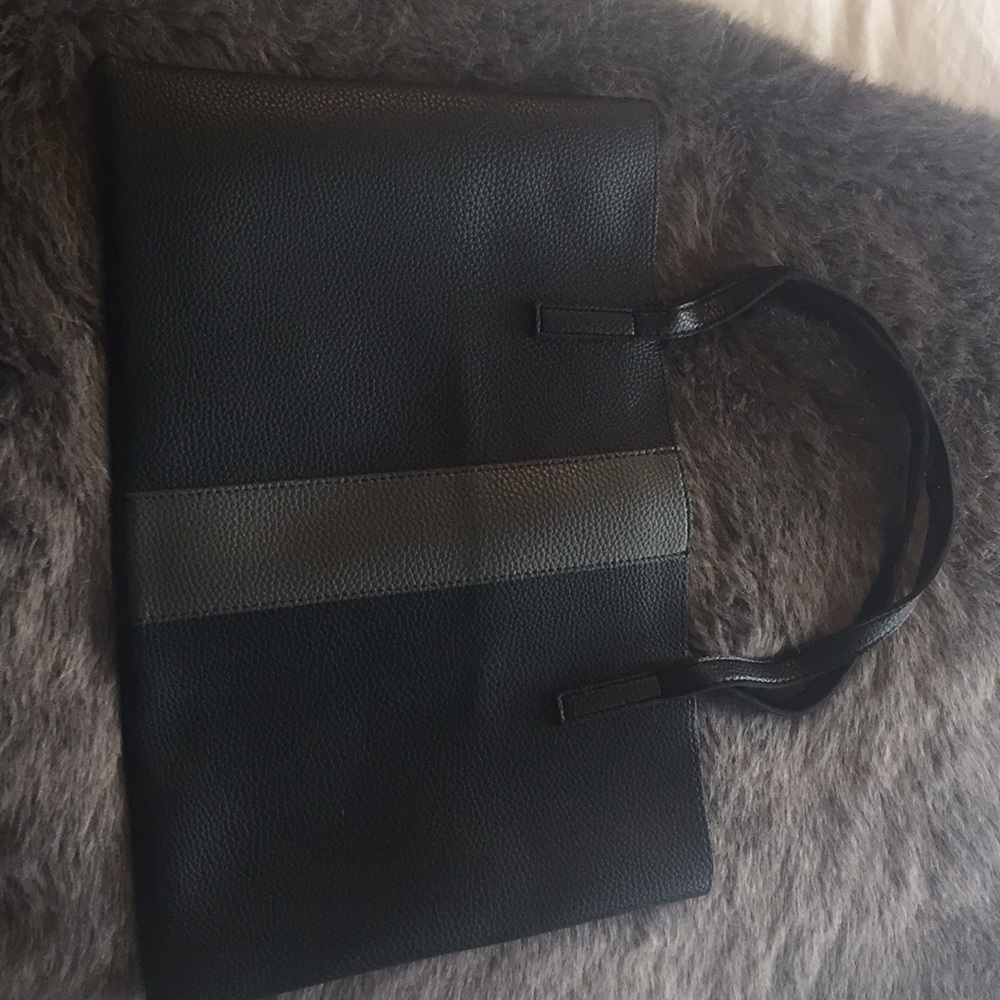 Brand new Vince Canute Luck Tote in Black
